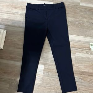 Womens size 8 Loft brand cropped ankle slacks navy blue stretch